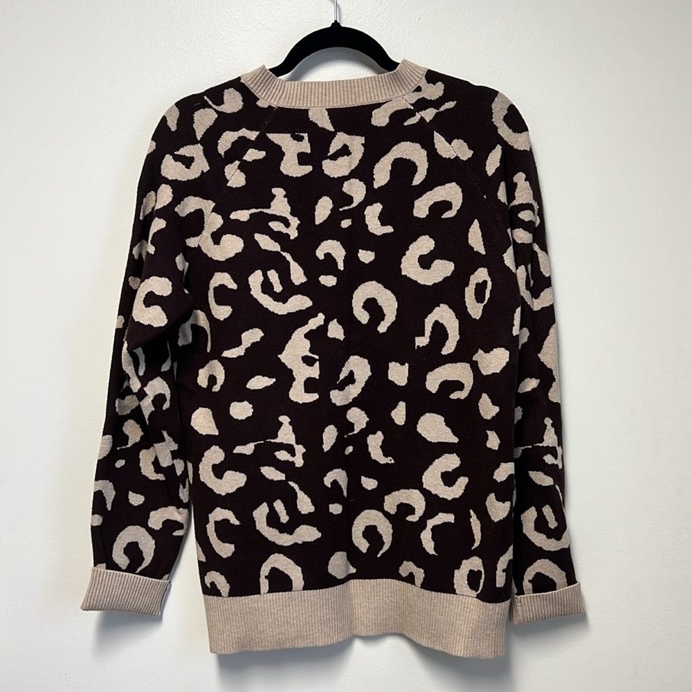 Sweater - Picture 4 of 4